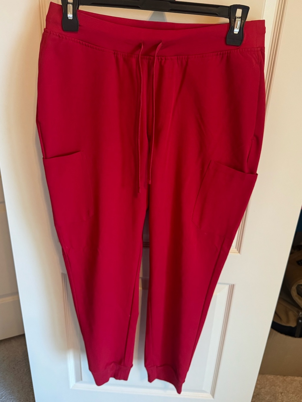 Women's Mandala Red Scrub Jogger Pants Size Large